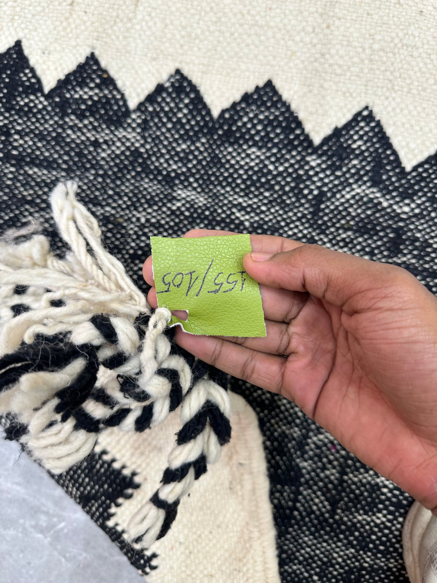 Vendor flat weave kilim