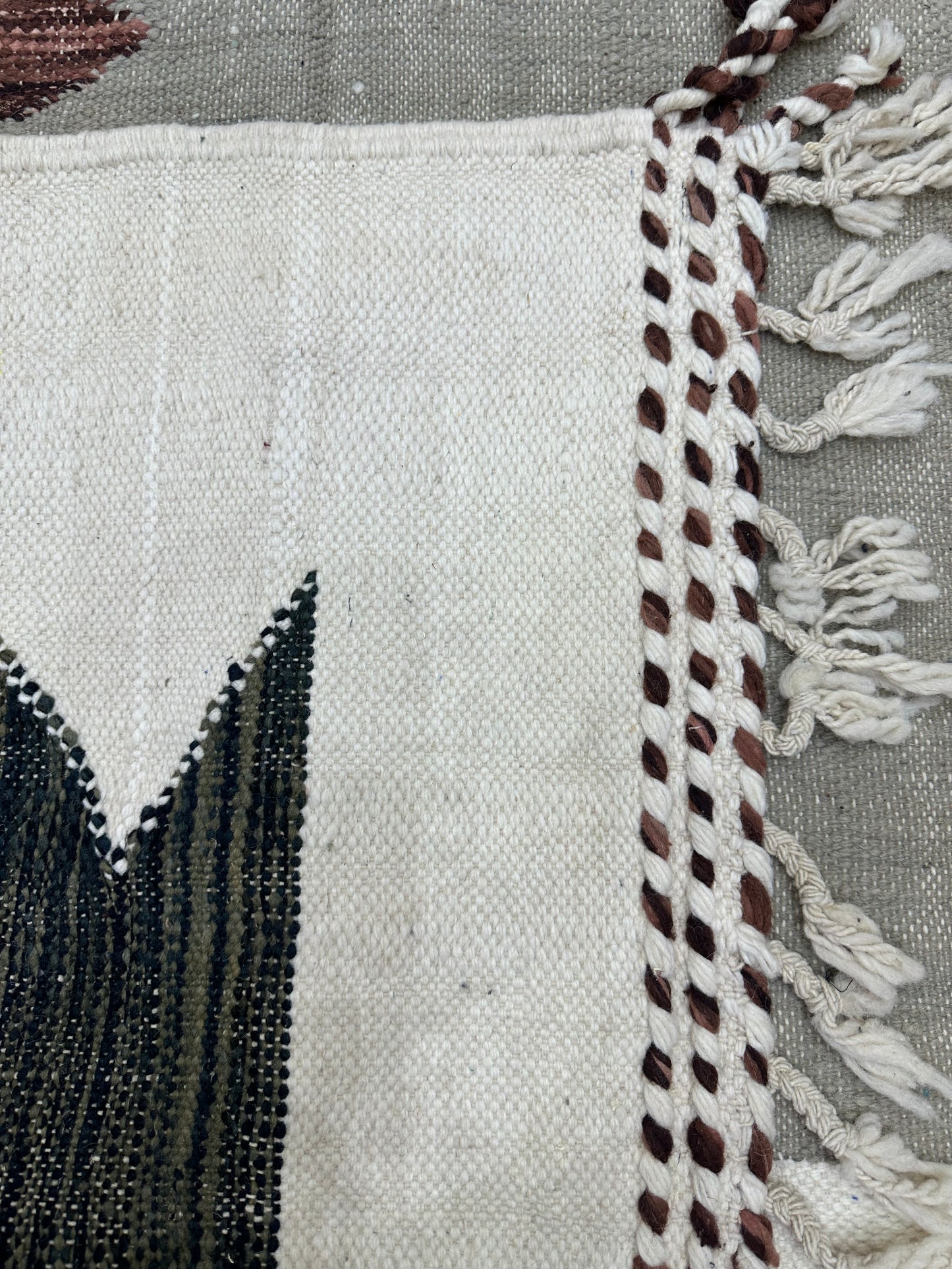 Vatin flat weave kilim