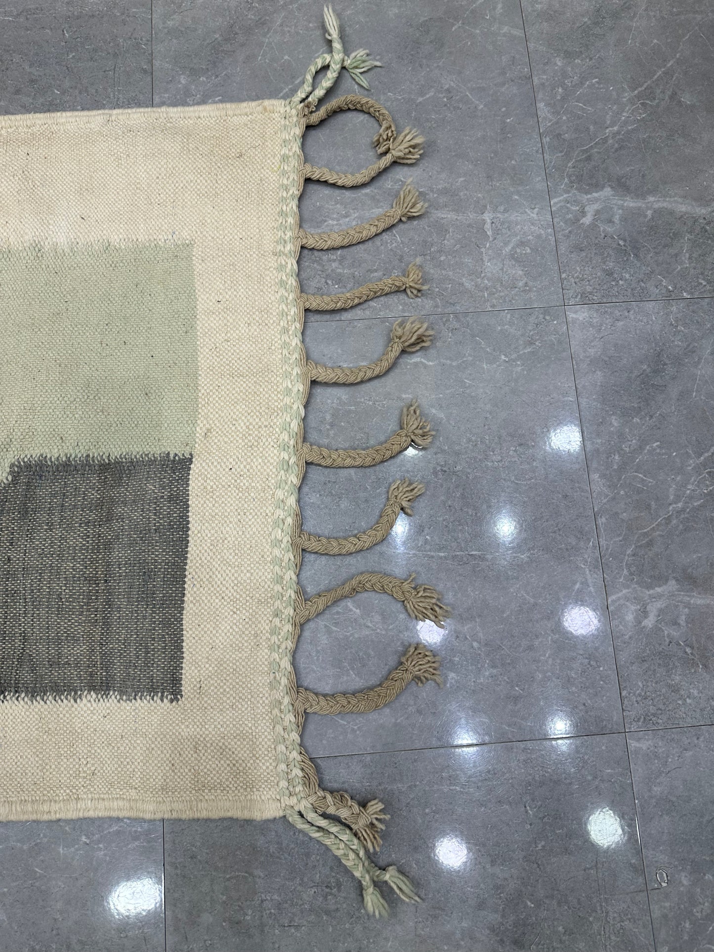 Aghazo flat weave kilim