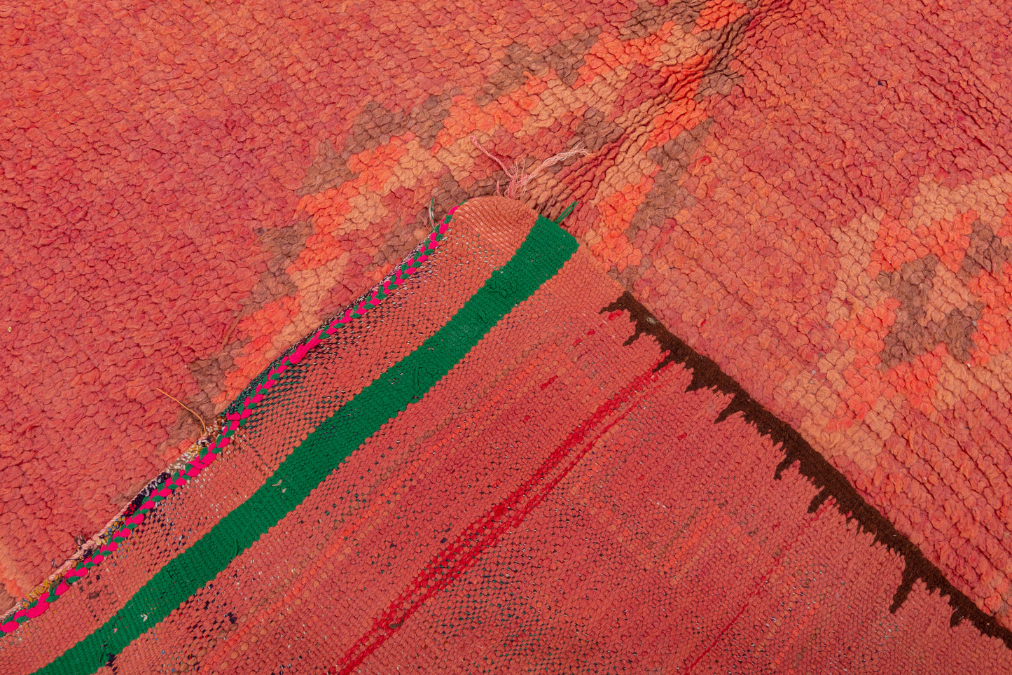 NAWAL vintage moroccan rug
