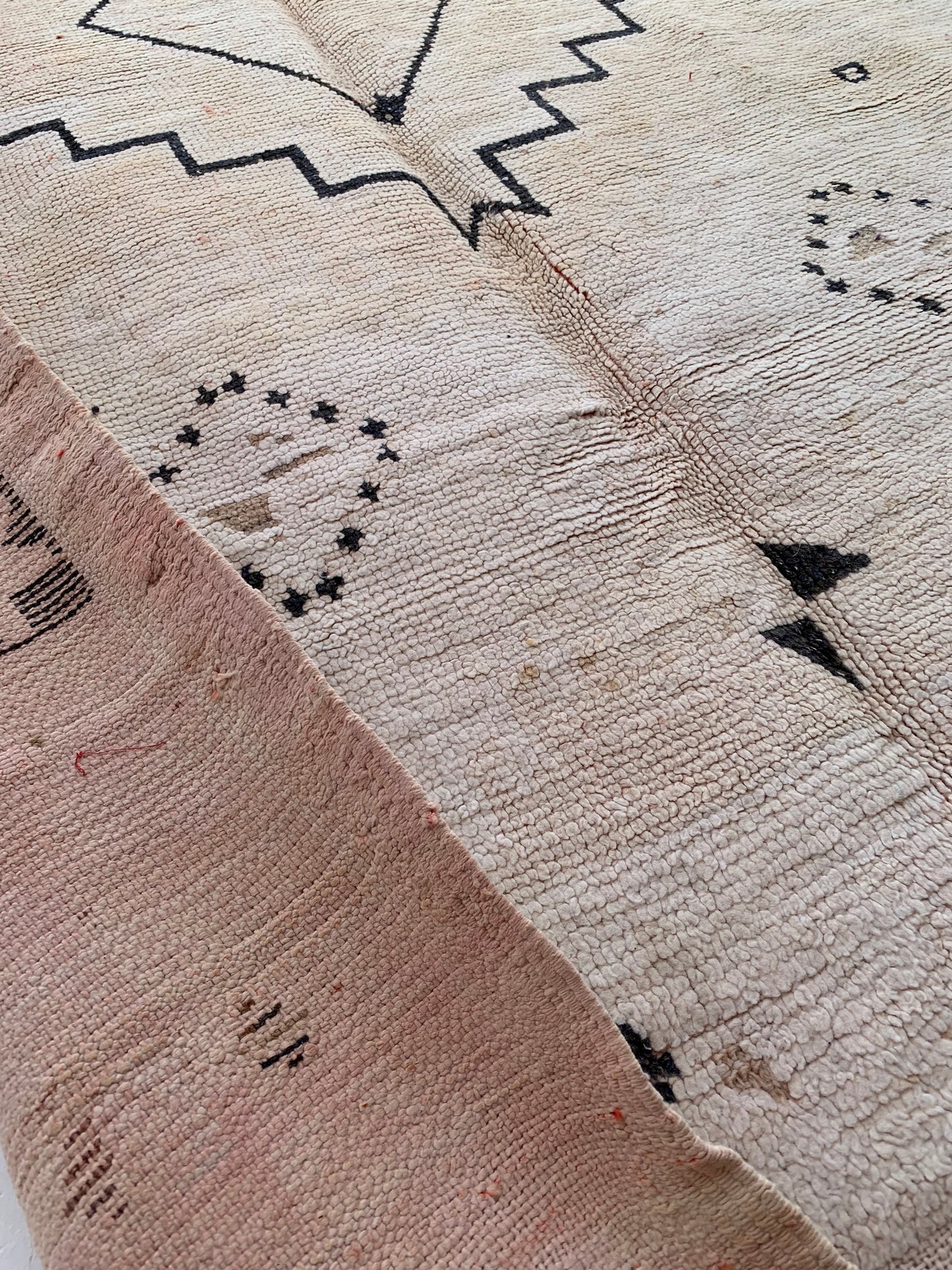 WABA BOUJAAD RUG