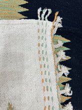 Load image into Gallery viewer, Assem flat weave kilim