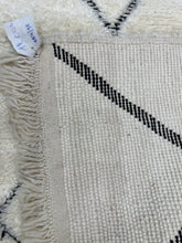 Load image into Gallery viewer, Vatim Beni ourain  rug