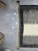 Load image into Gallery viewer, Samas flat weave kilim