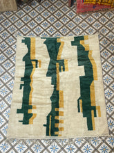 Load image into Gallery viewer, AAShka Beni MRiRT rug