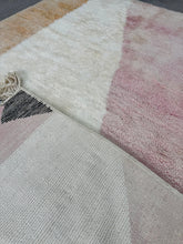 Load image into Gallery viewer, Meryem  BENi Mrirt rug