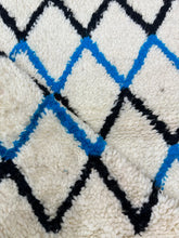 Load image into Gallery viewer, Kamaritch Beni ourain  rug