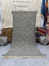 Load image into Gallery viewer, Ratas flat weave kilim