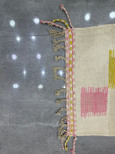 Load image into Gallery viewer, Gamit flat weave kilim