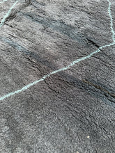 Load image into Gallery viewer, Meryem  BENi Mrirt rug