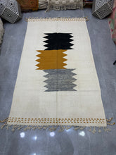 Load image into Gallery viewer, Kadi flat weave kilim