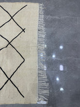 Load image into Gallery viewer, Tazine flat weave kilim