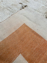 Load image into Gallery viewer, SABRINA BENi Mrirt rug