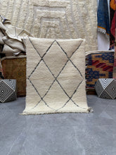 Load image into Gallery viewer, Vatim Beni ourain  rug