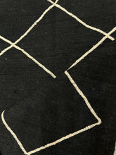 Load image into Gallery viewer, Harif flat weave kilim