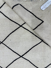 Load image into Gallery viewer, Belin flat weave kilim