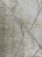 Load image into Gallery viewer, Ramik Beni ourain  rug