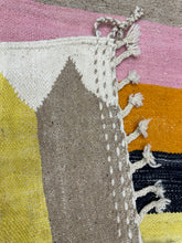 Load image into Gallery viewer, Sghir flat weave kilim