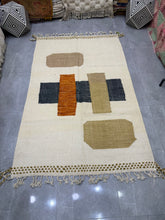 Load image into Gallery viewer, Fadich flat weave kilim