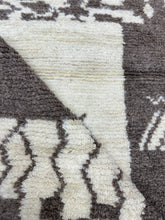 Load image into Gallery viewer, Sokrin Beni ourain  rug