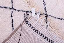 Load image into Gallery viewer, IFRANE Moroccan Beni Ourain Rug