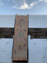 Load image into Gallery viewer, MAATI BOUJAAD RUNNER