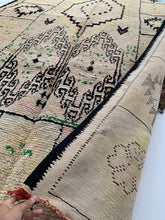 Load image into Gallery viewer, QALAL BOUJAAD RUG