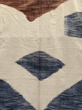 Load image into Gallery viewer, Idbaz killim