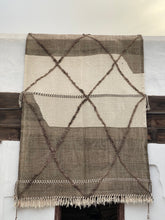 Load image into Gallery viewer, Aziz killim