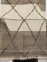 Load image into Gallery viewer, Aziz killim